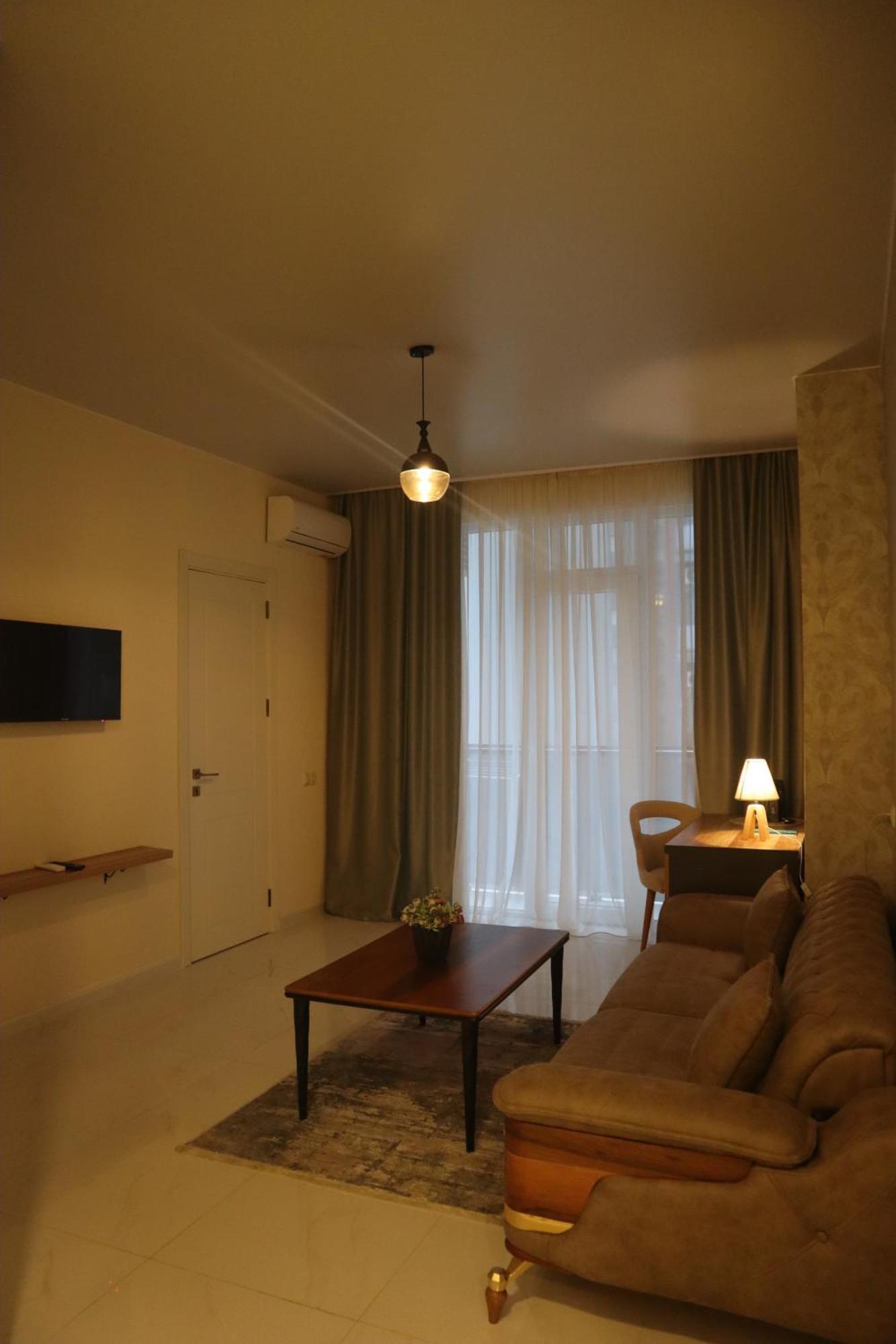 Horizons Hotel Rooms Batumi Kültér fotó